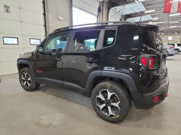 ZACNJBC13KPK49325 2019 JEEP RENEGADE - Image 2