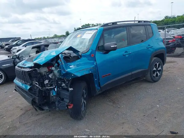 ZACNJBC13LPL35932 2020 JEEP RENEGADE - Image 2