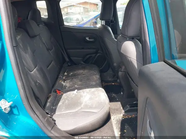 ZACNJBC13LPL35932 2020 JEEP RENEGADE - Image 8