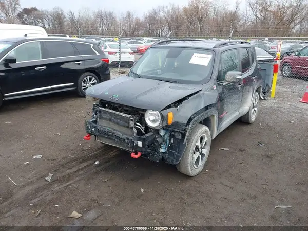 ZACNJBC13LPL98044 2020 JEEP RENEGADE - Image 2