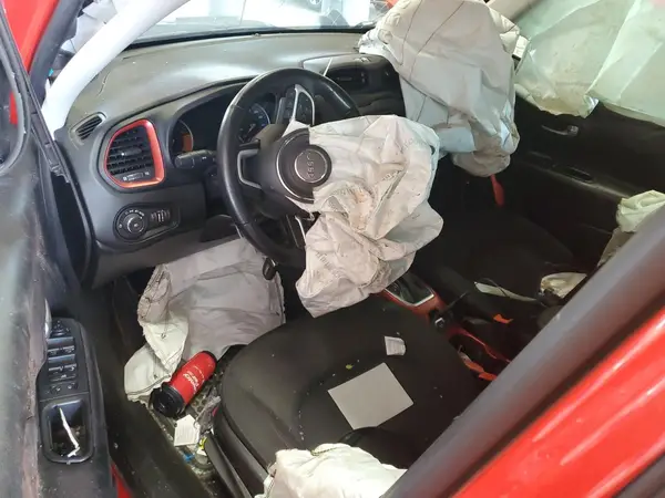 ZACNJBC14KPK06905 2019 JEEP RENEGADE - Image 8