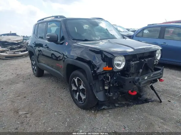 ZACNJBC14KPK13840 2019 JEEP RENEGADE - Image 1