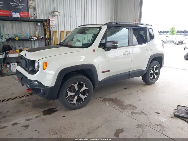 ZACNJBC14KPK64139 2019 JEEP RENEGADE - Image 2