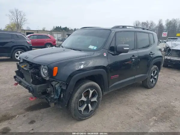 ZACNJBC14KPK76923 2019 JEEP RENEGADE - Image 2