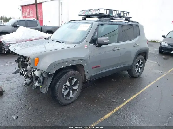 ZACNJBC14LPL73119 2020 JEEP RENEGADE - Image 2