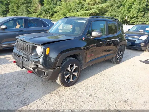 ZACNJBC15KPK28234 2019 JEEP RENEGADE - Image 2
