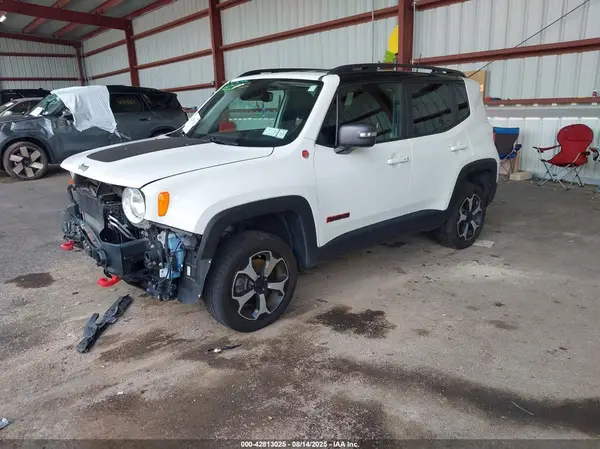 ZACNJBC15LPK98219 2020 JEEP RENEGADE - Image 2