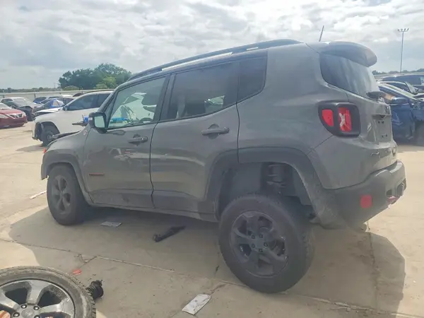 ZACNJBC15LPL27430 2020 JEEP RENEGADE - Image 2