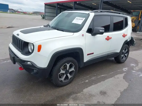 ZACNJBC15LPL42946 2020 JEEP RENEGADE - Image 2