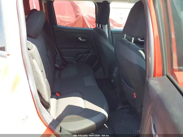 ZACNJBC15LPL64574 2020 JEEP RENEGADE - Image 8