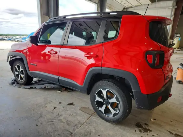ZACNJBC15LPL73579 2020 JEEP RENEGADE - Image 2