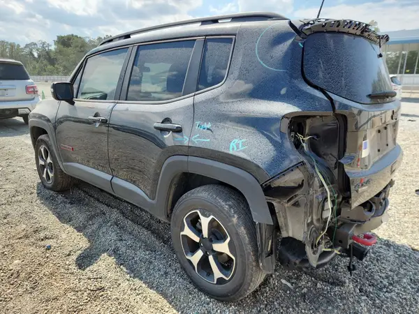 ZACNJBC15LPM03762 2020 JEEP RENEGADE - Image 2