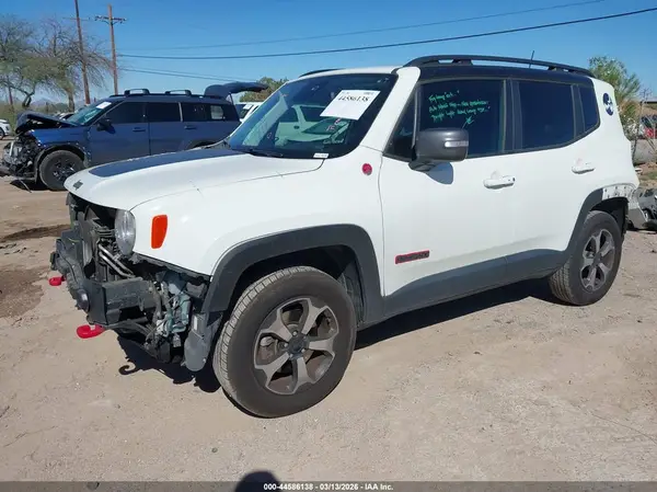 ZACNJBC16KPJ96135 2019 JEEP RENEGADE - Image 2