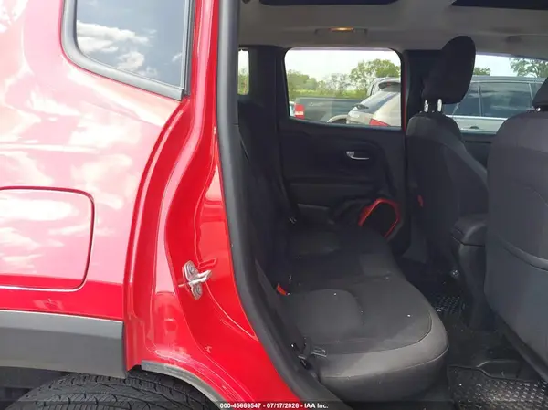 ZACNJBC16KPK07439 2019 JEEP RENEGADE - Image 8