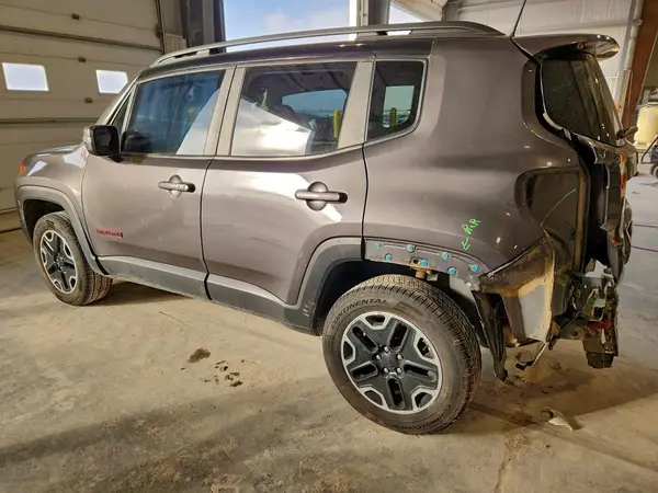 ZACNJBC16KPK12298 2019 JEEP RENEGADE - Image 2