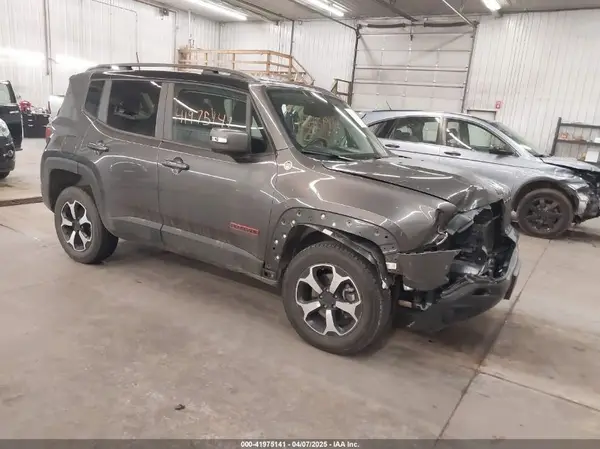 ZACNJBC17KPK22354 2019 JEEP RENEGADE - Image 1