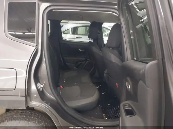 ZACNJBC17KPK22354 2019 JEEP RENEGADE - Image 8