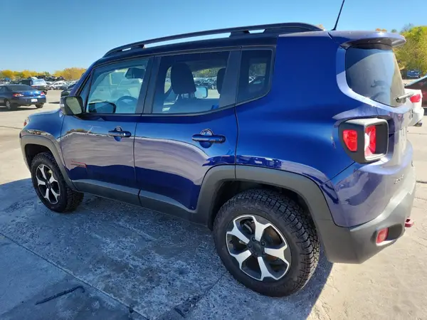 ZACNJBC17KPK22788 2019 JEEP RENEGADE - Image 2