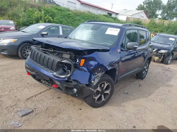 ZACNJBC18KPK70073 2019 JEEP RENEGADE - Image 2