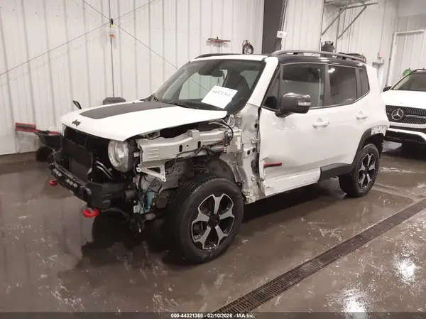 ZACNJBC18LPL42911 2020 JEEP RENEGADE - Image 2