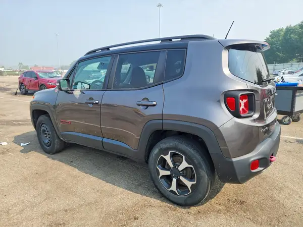 ZACNJBC19KPJ90393 2019 JEEP RENEGADE - Image 2