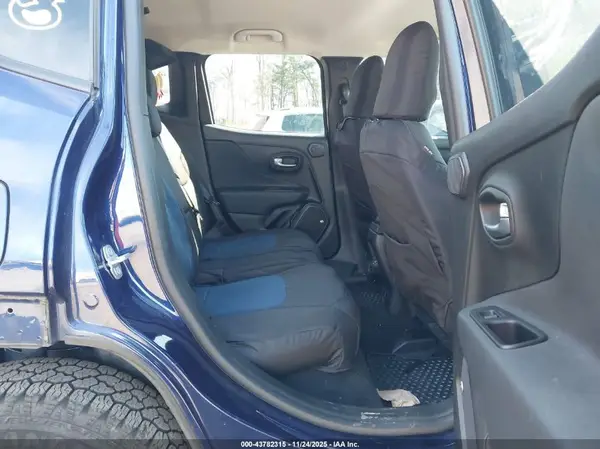 ZACNJBC19KPK39172 2019 JEEP RENEGADE - Image 8