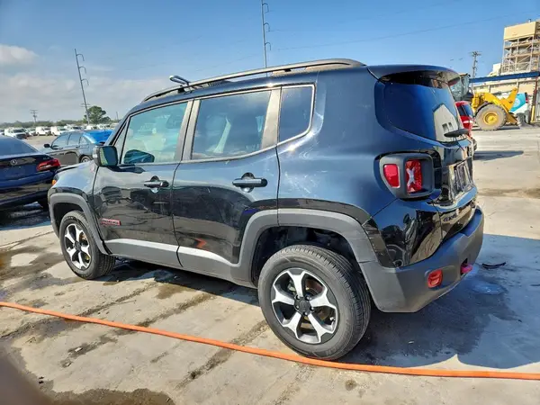 ZACNJBC19LPL99943 2020 JEEP RENEGADE - Image 2