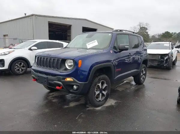 ZACNJBC1XKPK71581 2019 JEEP RENEGADE - Image 2