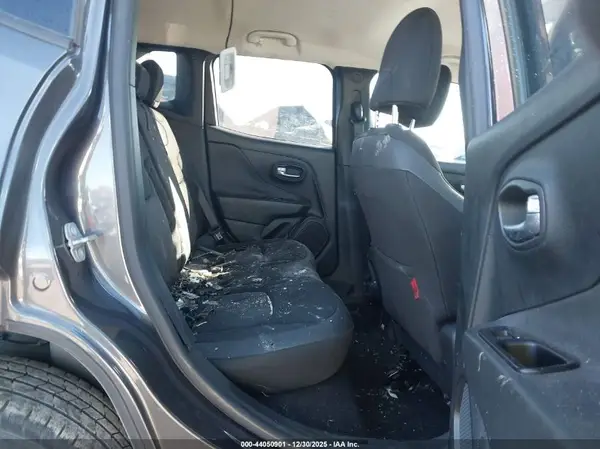 ZACNJBC1XLPM05555 2020 JEEP RENEGADE - Image 8