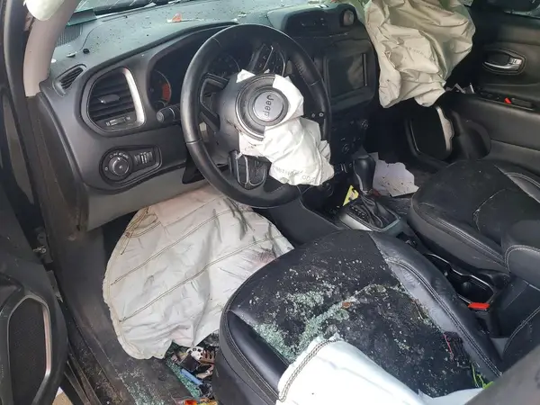 ZACNJBD17KPJ93825 2019 JEEP RENEGADE - Image 8
