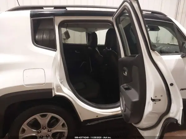 ZACNJBD19KPJ94216 2019 JEEP RENEGADE - Image 8