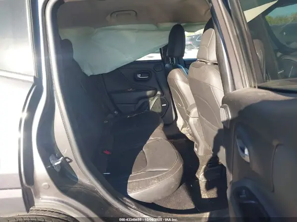 ZACNJBD1XLPL09391 2020 JEEP RENEGADE - Image 8