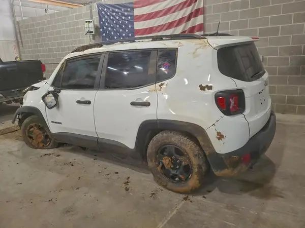 ZACNJCAB7MPM54425 2021 JEEP RENEGADE - Image 2