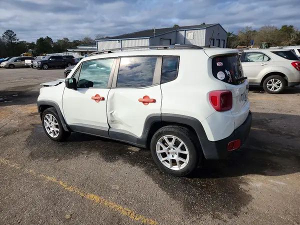 ZACNJCABXMPM18115 2021 JEEP RENEGADE - Image 2