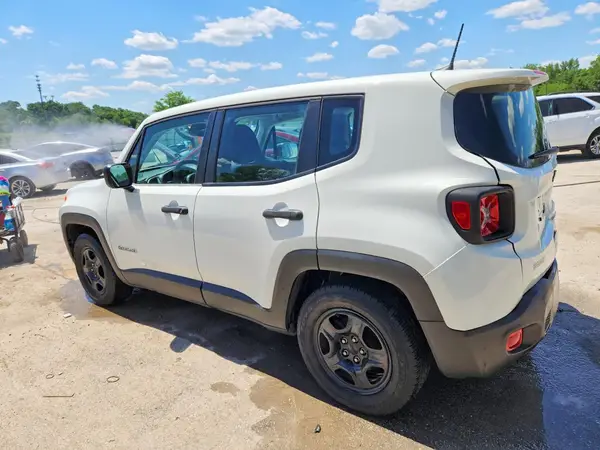 ZACNJCABXMPM34203 2021 JEEP RENEGADE - Image 2