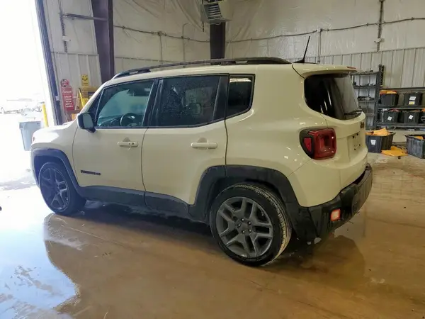 ZACNJCB16MPM51621 2021 JEEP RENEGADE - Image 2
