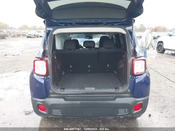 ZACNJCBB1MPN26508 2021 JEEP RENEGADE - Image 8
