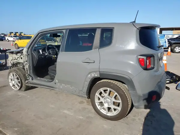 ZACNJCBB3MPN09337 2021 JEEP RENEGADE - Image 2