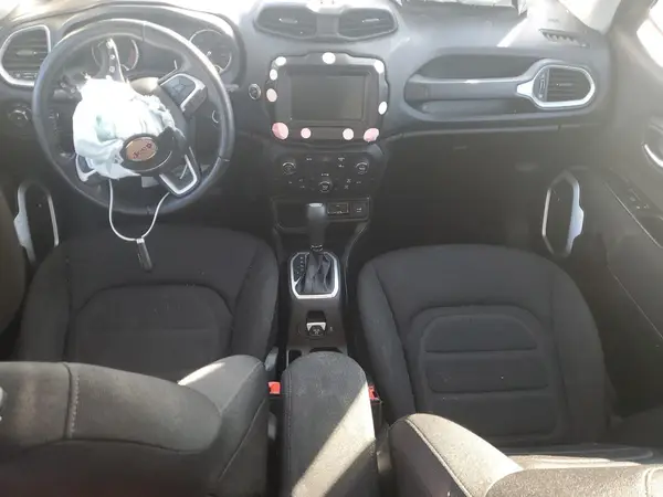 ZACNJCBB5MPM69813 2021 JEEP RENEGADE - Image 8