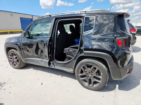 ZACNJCBB5MPM98311 2021 JEEP RENEGADE - Image 2