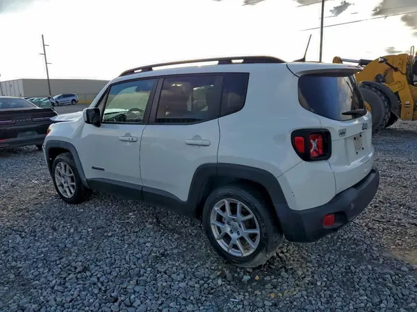 ZACNJCBB5MPN13924 2021 JEEP RENEGADE - Image 2