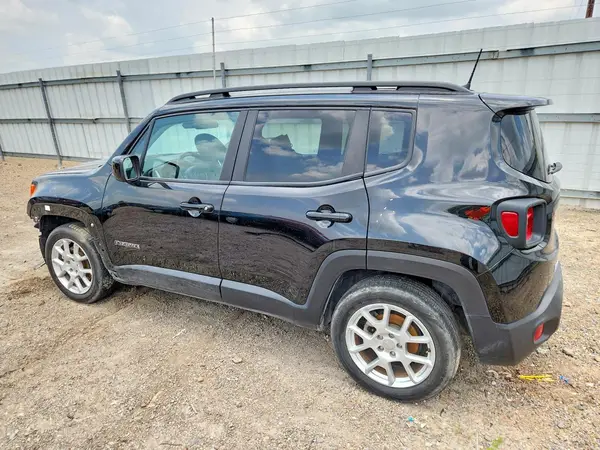 ZACNJCBB5MPN28116 2021 JEEP RENEGADE - Image 2