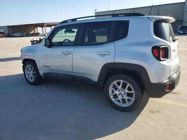 ZACNJCBB7MPN28103 2021 JEEP RENEGADE - Image 2