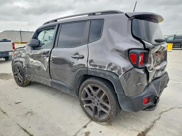 ZACNJCBB9MPM33462 2021 JEEP RENEGADE - Image 2