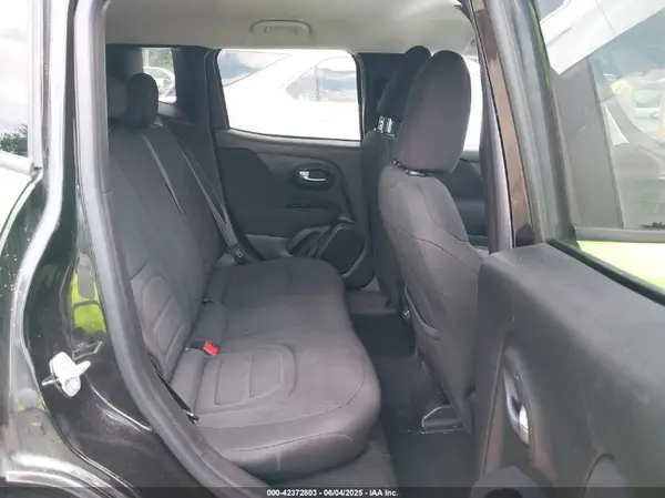 ZACNJCBB9MPN33190 2021 JEEP RENEGADE - Image 8