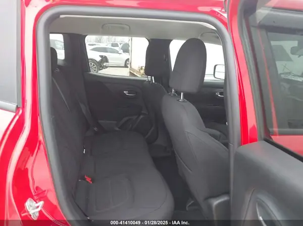 ZACNJCBBXMPM21045 2021 JEEP RENEGADE - Image 8