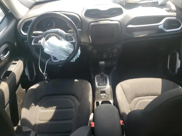 ZACNJCBBXMPN17077 2021 JEEP RENEGADE - Image 8