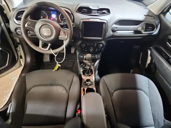 ZACNJDA10NPN67860 2022 JEEP RENEGADE - Image 8