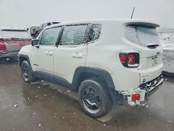 ZACNJDA14NPN60796 2022 JEEP RENEGADE - Image 2