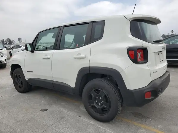 ZACNJDA18NPN51258 2022 JEEP RENEGADE - Image 2